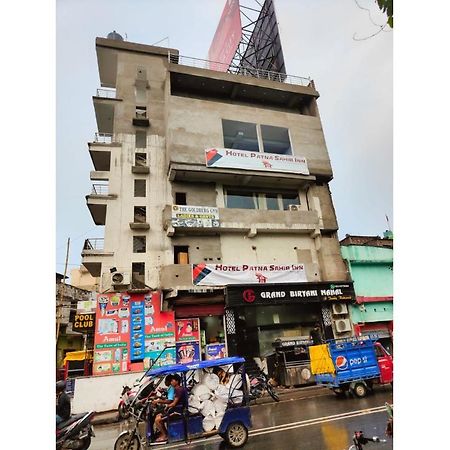 Hotel Patna Sahib Inn エクステリア 写真
